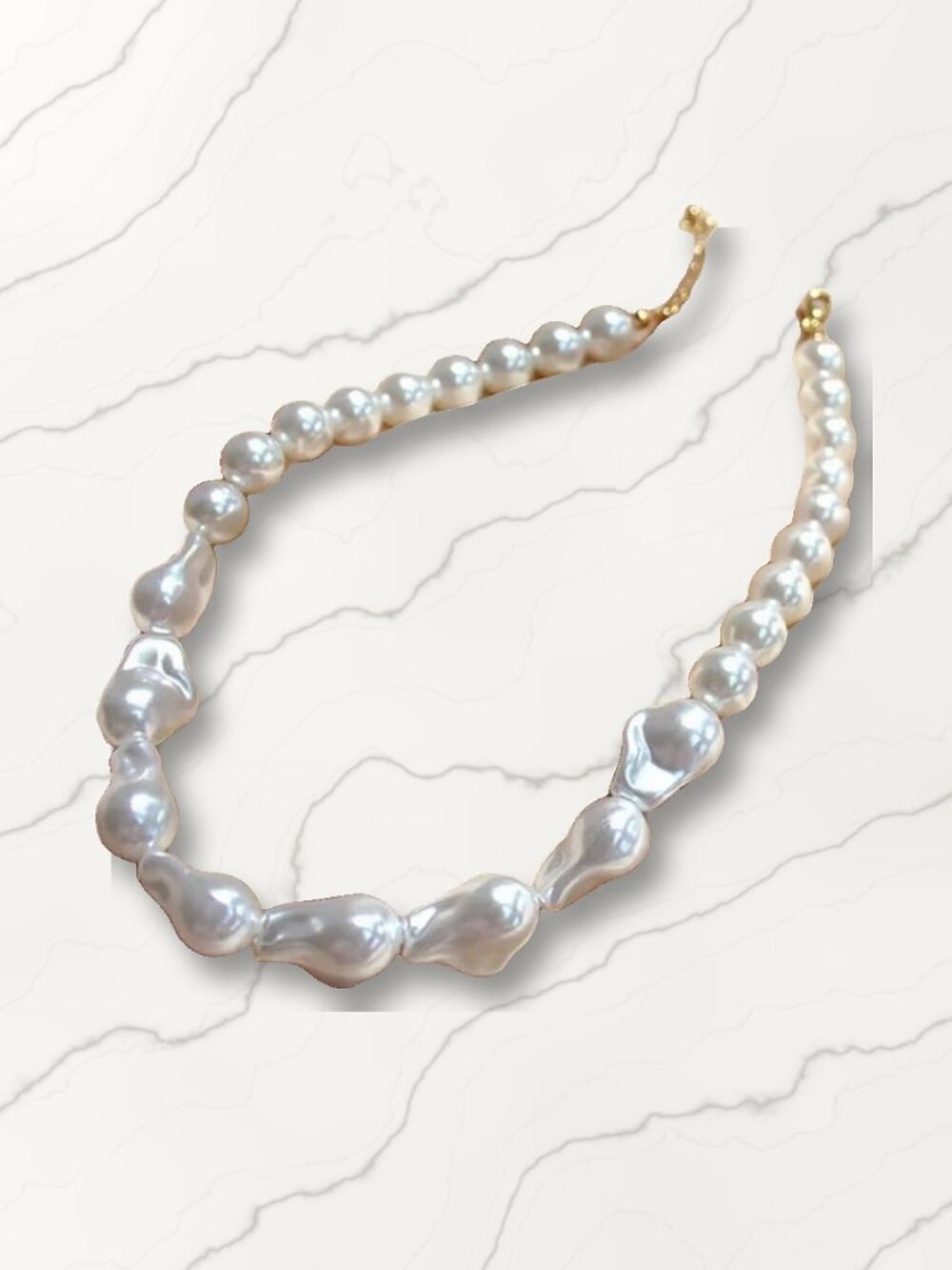 White Faux Baroque Pearl Choker, Irregular Pearls, Gold Tone Clasp, 16 in NWT